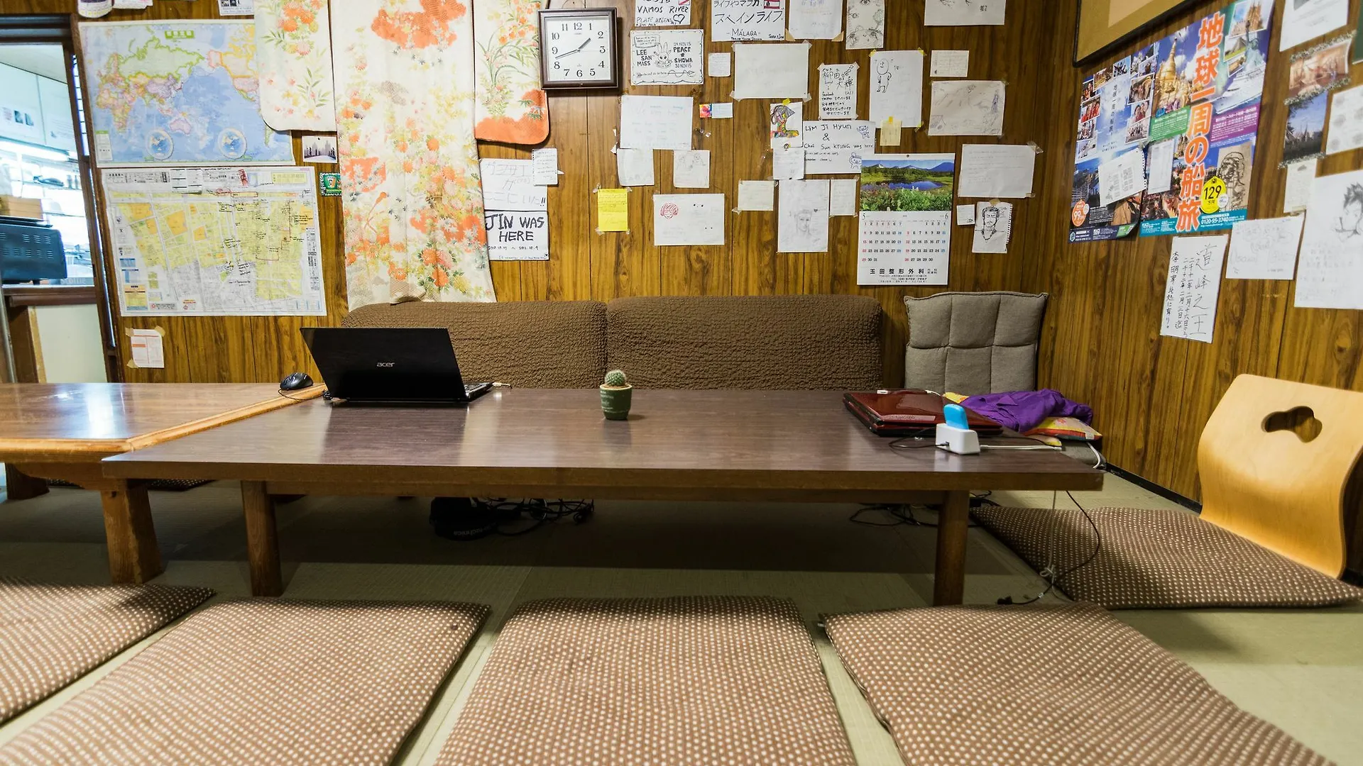 Peace House Showa Albergue Osaka Hostal