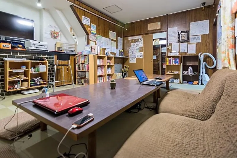 Peace House Showa Osaka Vandrerhjem